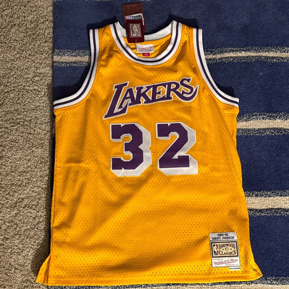 Mitchell & Ness Gold Lakers Jersey